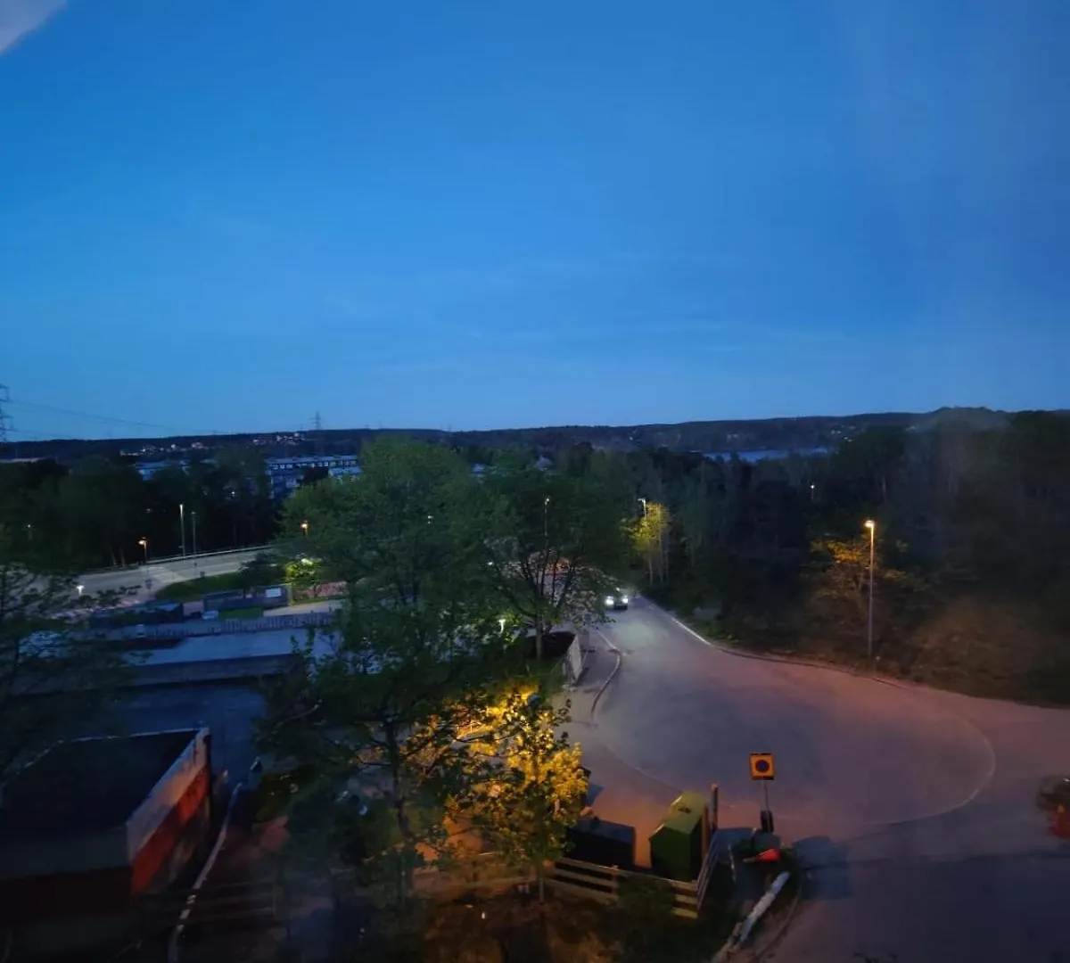 20 Mins Away From Stockholm Apartment